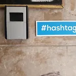 Hashtag 2
